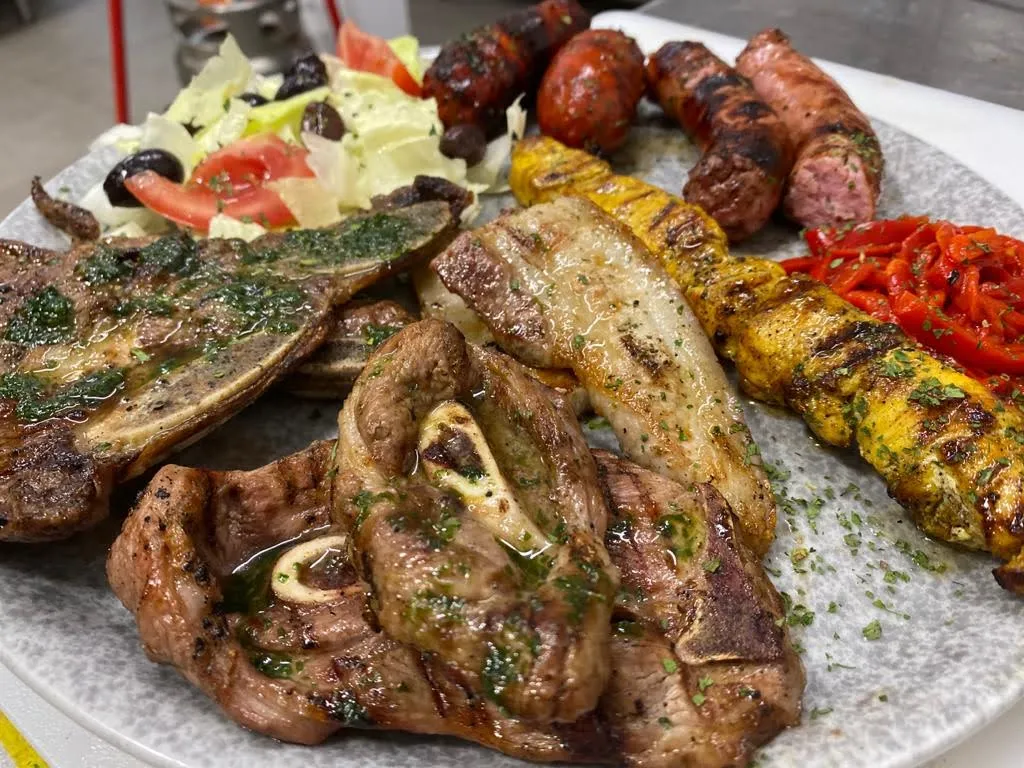 Las Brasas de Nueno restaurant in Nueno