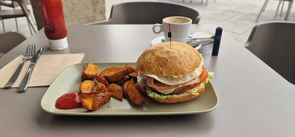 Jim West_Le Citron Bleu - Restaurant_Mequinensa / Mequinenza_review