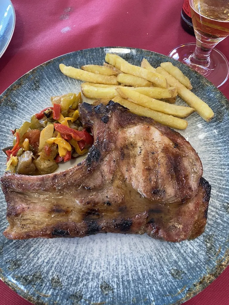 Restaurante Tres Parrillas_Mequinensa / Mequinenza_slider_image_2