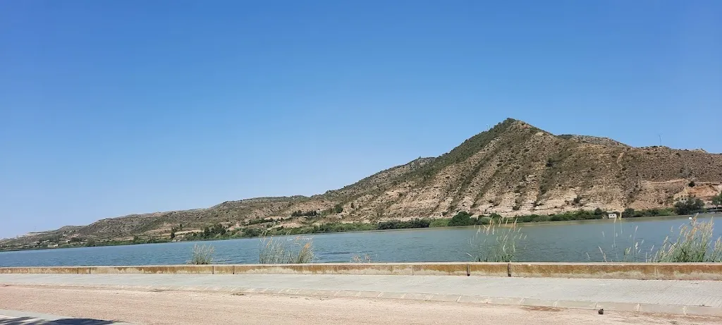 Cafetería Restaurante El Mesón_Mequinensa / Mequinenza_slider_image_3