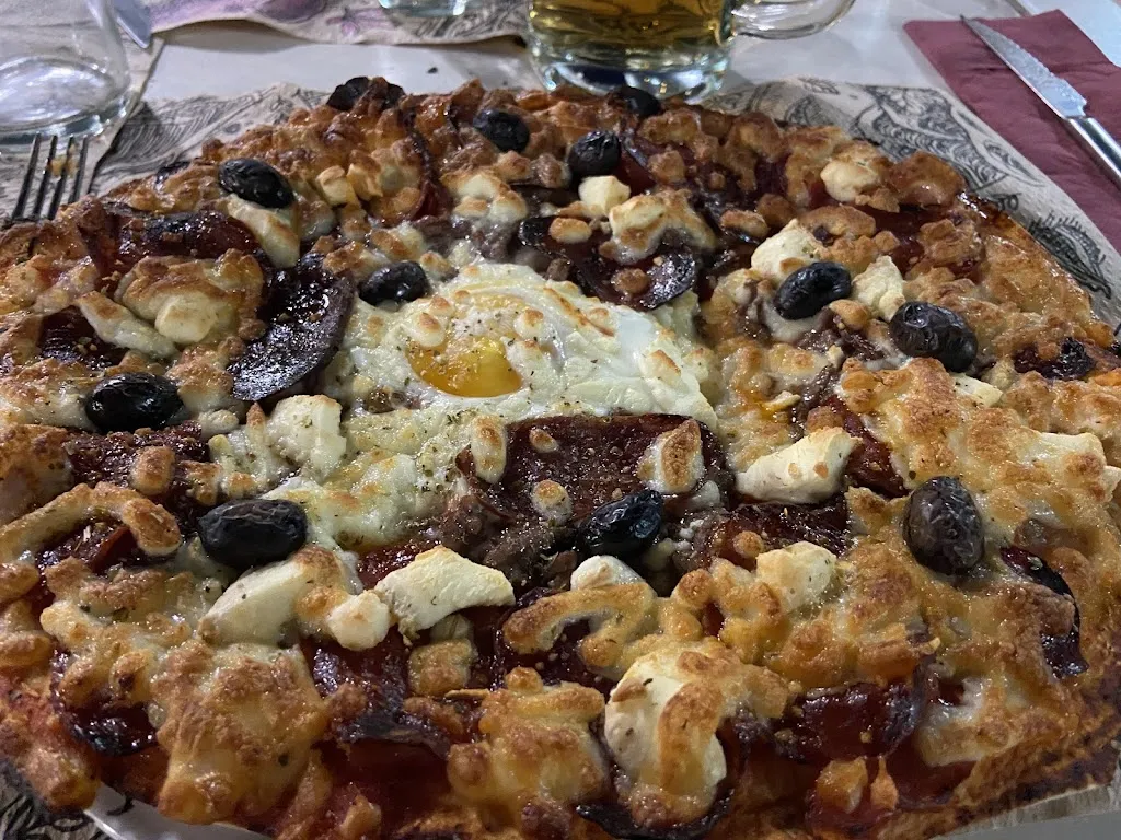 Malibú restaurant in Mequinensa / Mequinenza