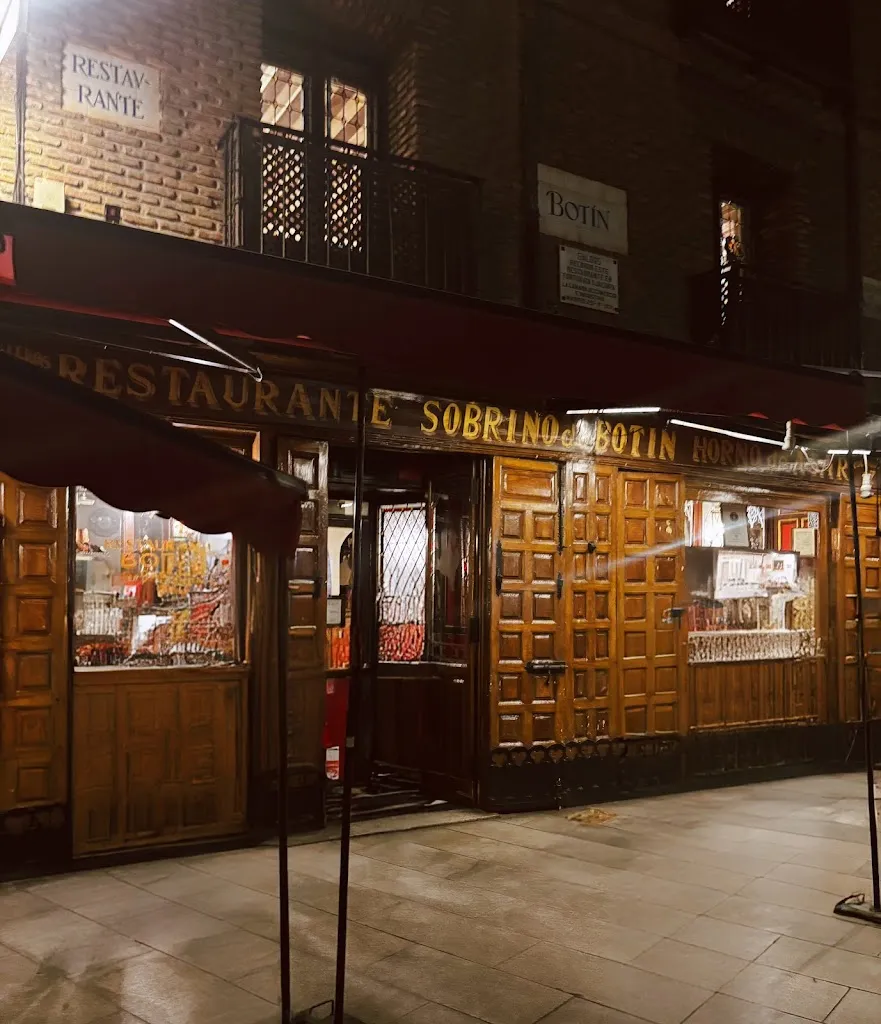 Nikole Young_Sobrino de Botín_Palo_review