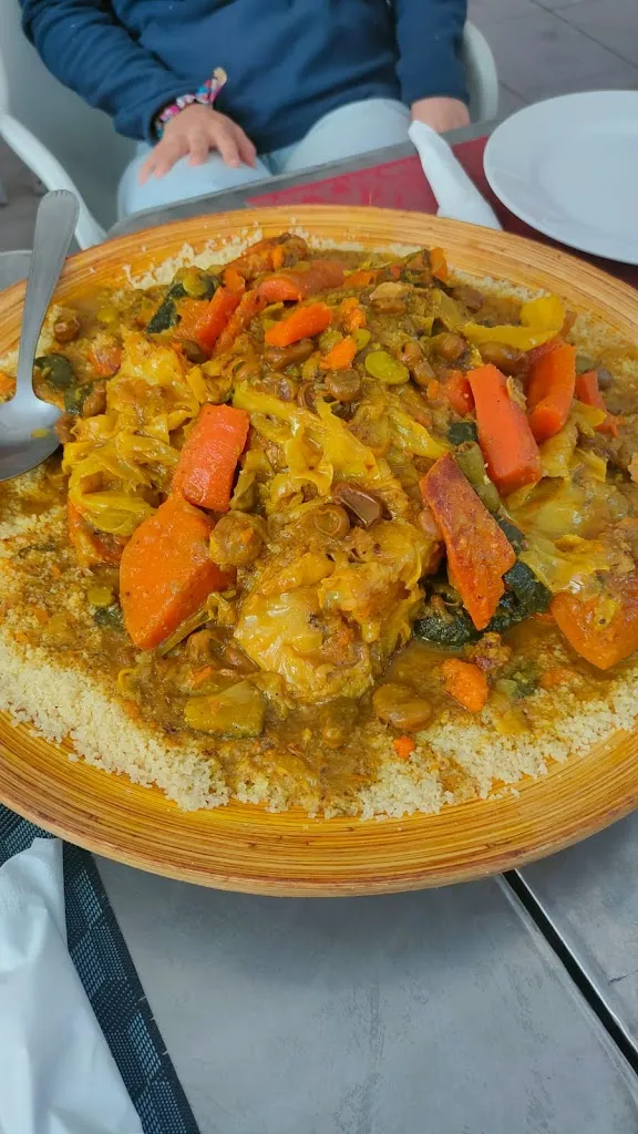 M L_BAR RESTAURANTE LA MORA_Peralta de Calasanz_review