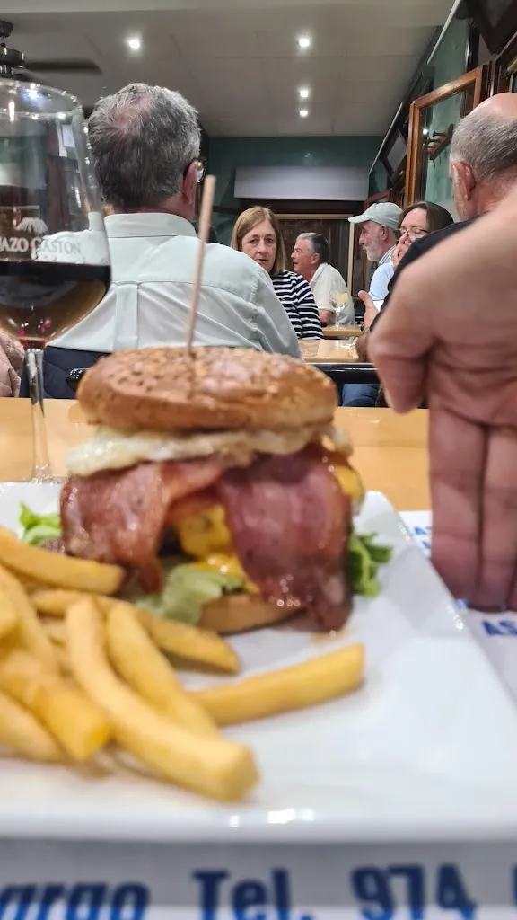 Marirramona Quesejodanlasdemipueblo_Bar Restaurante Escalar_Panticosa_avis