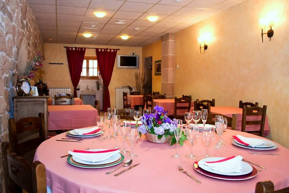 Casa Rural Marga / Asador Galino Pueyo restaurant in Poleñino