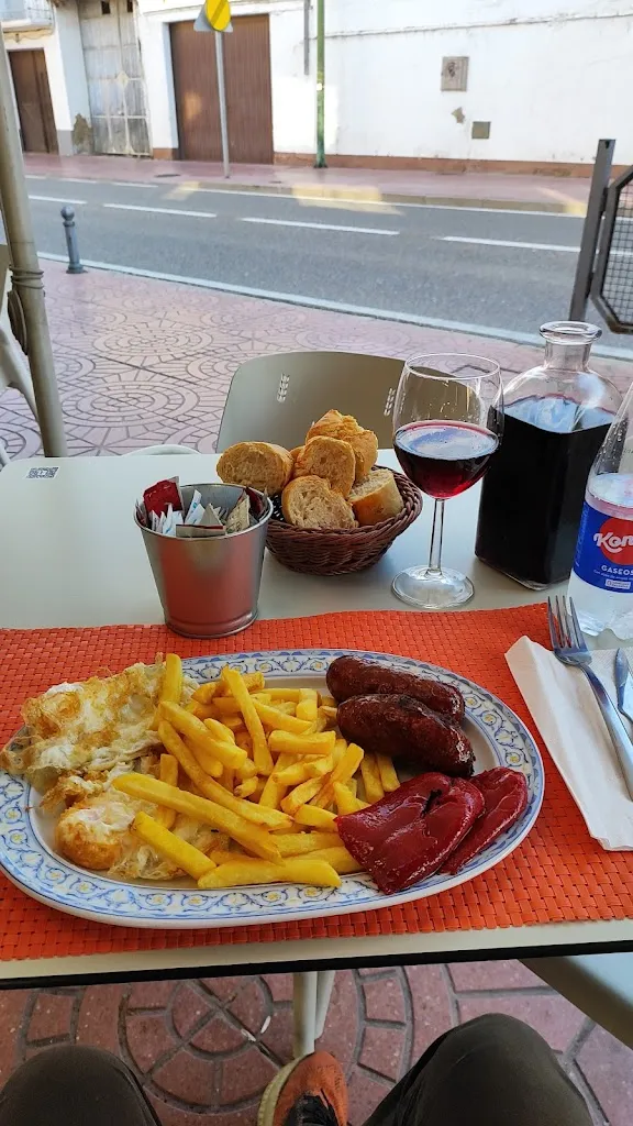 Daniel_Bar La Marquesina Zona de ocio Infantil_Puebla de Alfindén_review