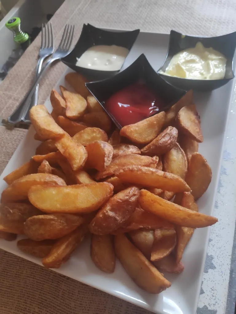 Menu_Hamburgueseria Granuja_Puebla de Alfindén_image_8