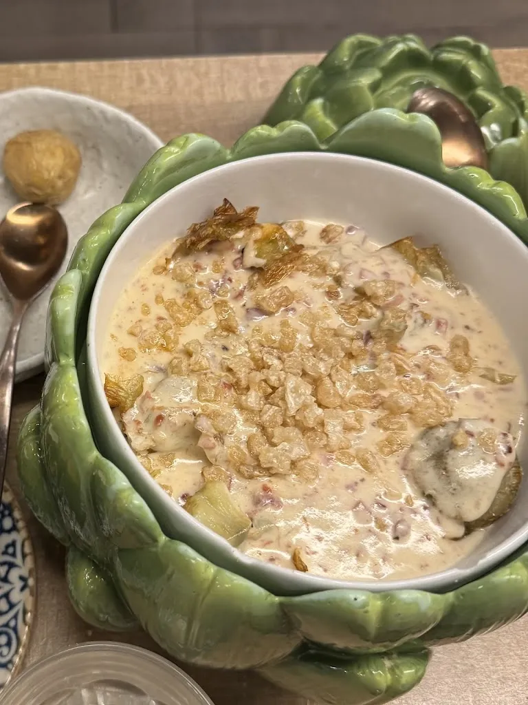 Zoe Claxton_La Flor de Lis_Oliver-Valdefierro_review