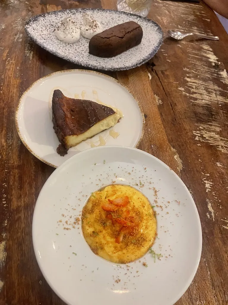 Jana_Crudo Taberna Gastronómica_Oliver-Valdefierro_review