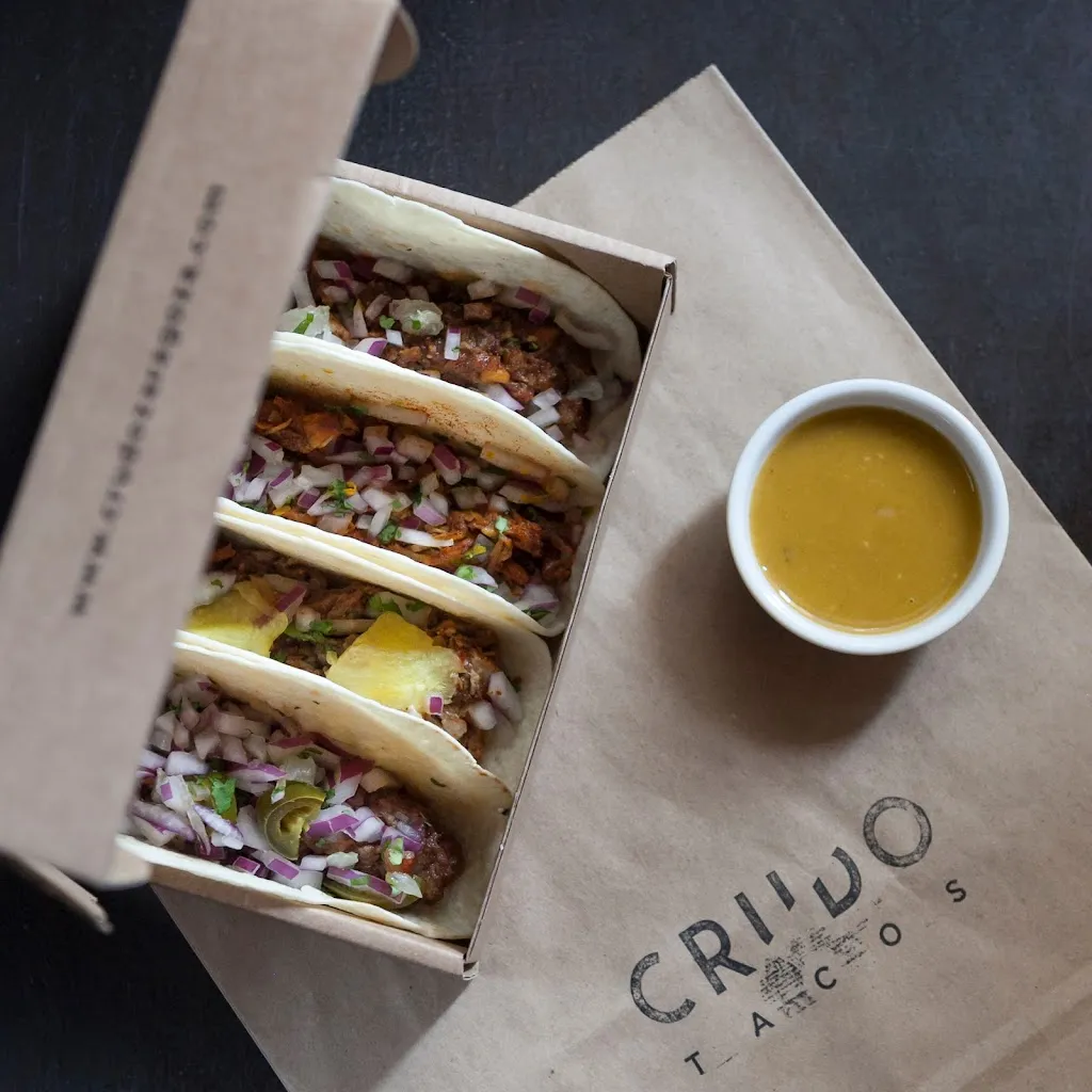 Crudo Taberna Gastronómica_Oliver-Valdefierro_slider_image_2