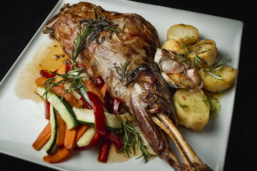 Restaurante Mazmorra_Oliver-Valdefierro_slider_image_3