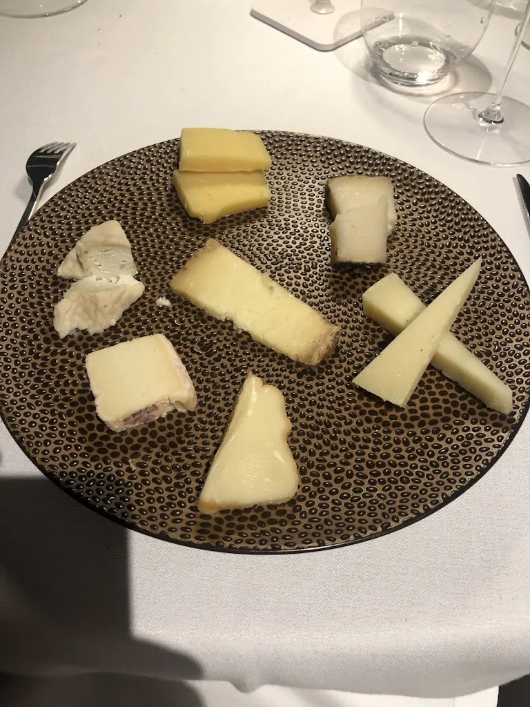 Menu_Restaurante Goralai. Restaurante en Zaragoza. Restaurante menú._Oliver-Valdefierro_image_8