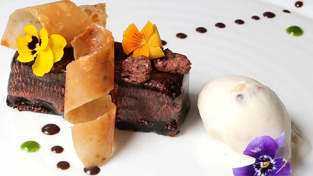 Restaurante Goralai. Restaurante en Zaragoza. Restaurante menú._Oliver-Valdefierro_slider_image_3