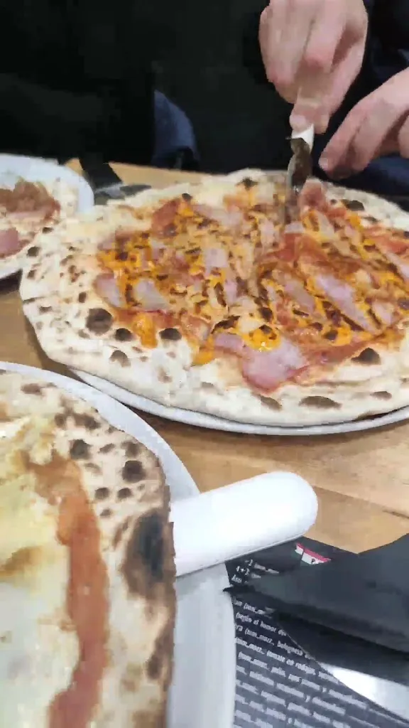 Pizzeria da Claudio Montecanal_Montecanal_slider_image_2