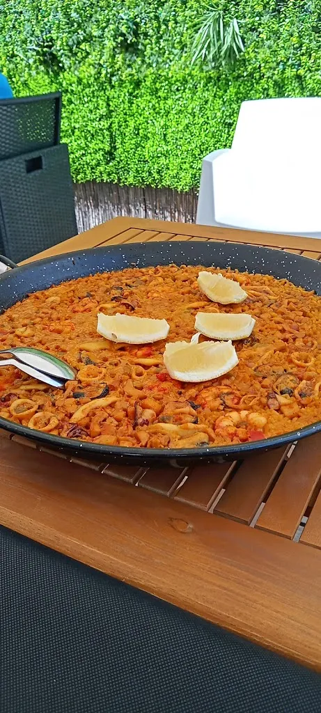 Menu_Terraza El Lago_Montecanal_image_9