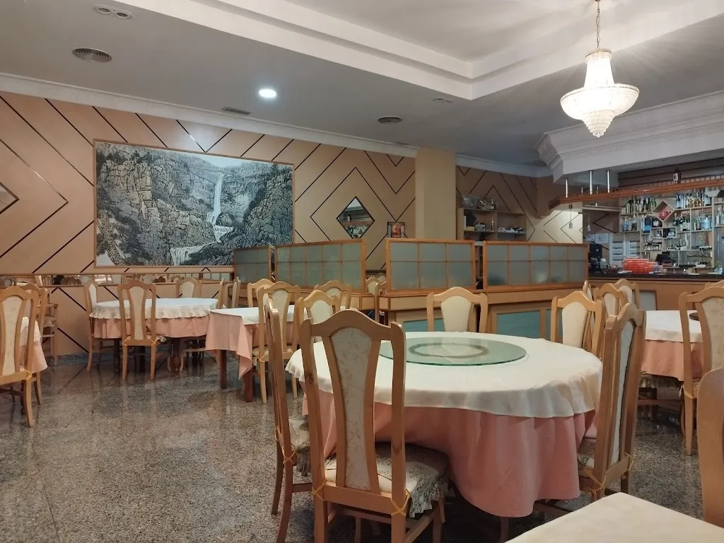 Pato Laqueado Montecanal restaurant in Montecanal