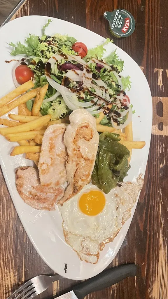 Granjasdelavera cb_CBR Colonial Tavern_Montecanal_review