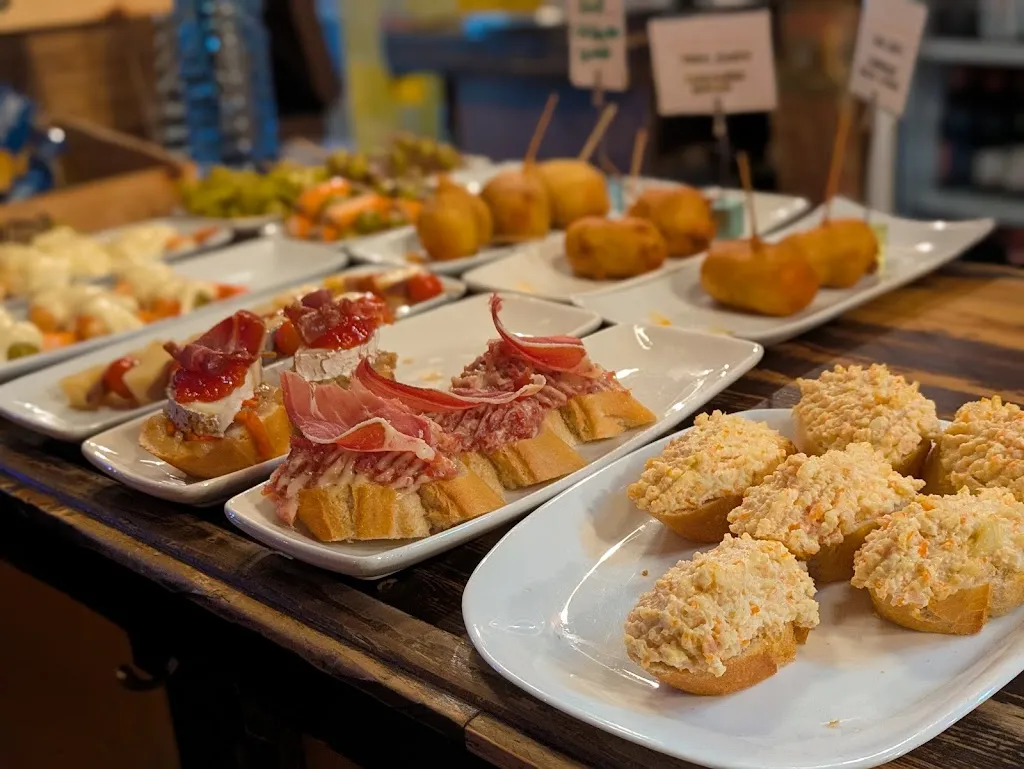 Florencia Gambetta _CBR Colonial Tavern_Montecanal_review