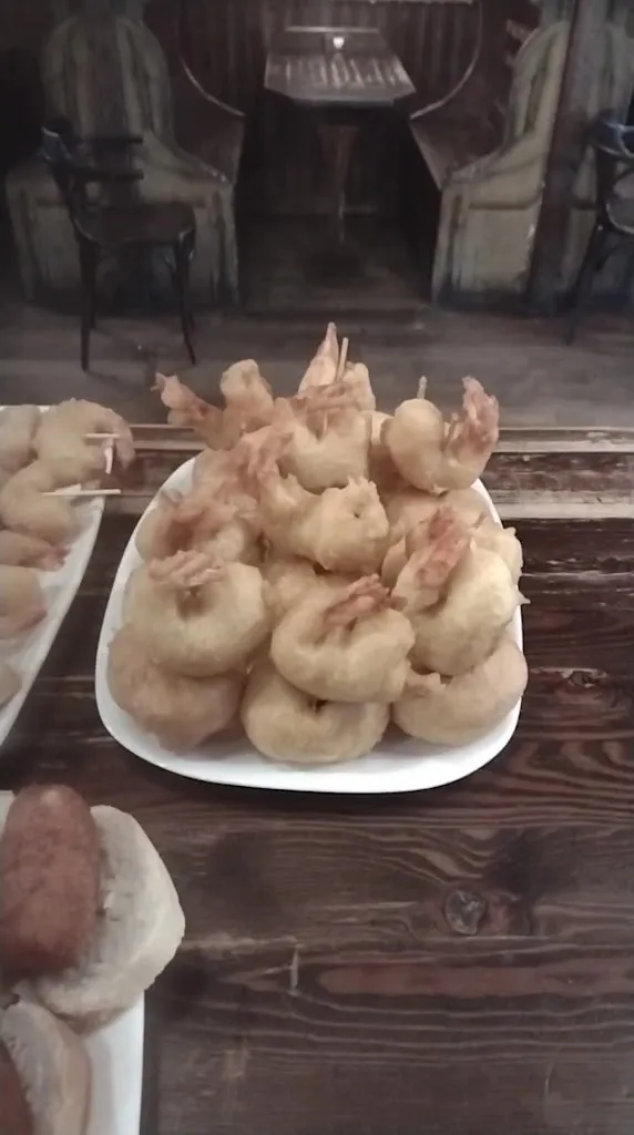 CBR Colonial Tavern_Montecanal_slider_image_2