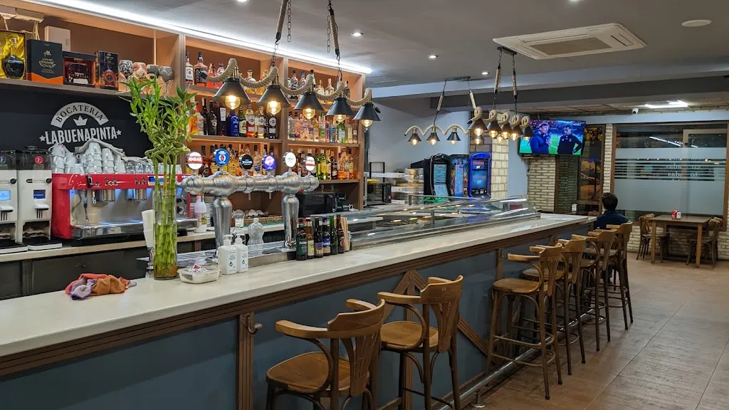 La Buena Pinta Restaurante_Montecanal_slider_image_1