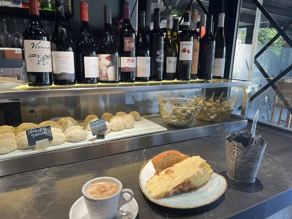 Guillermo Iso_BuleBar Zentro - Restaurante - Arrocería_Montecanal_review