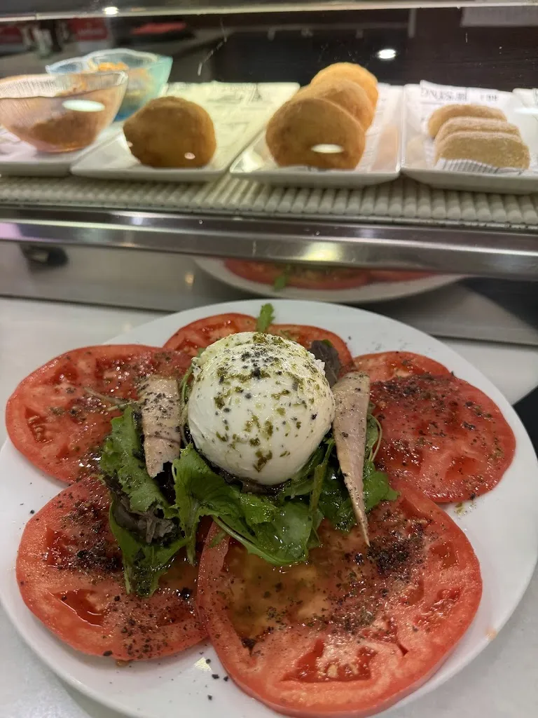 Cafeteria CTC_Montecanal_slider_image_2