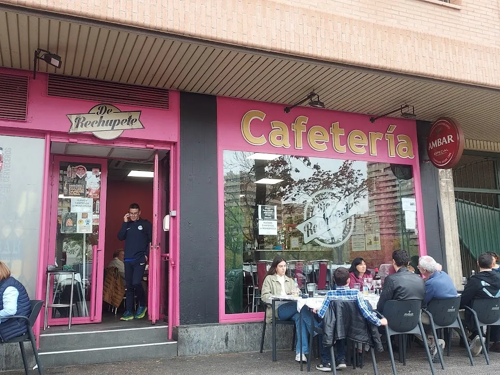 De rechupete restaurant in Montecanal