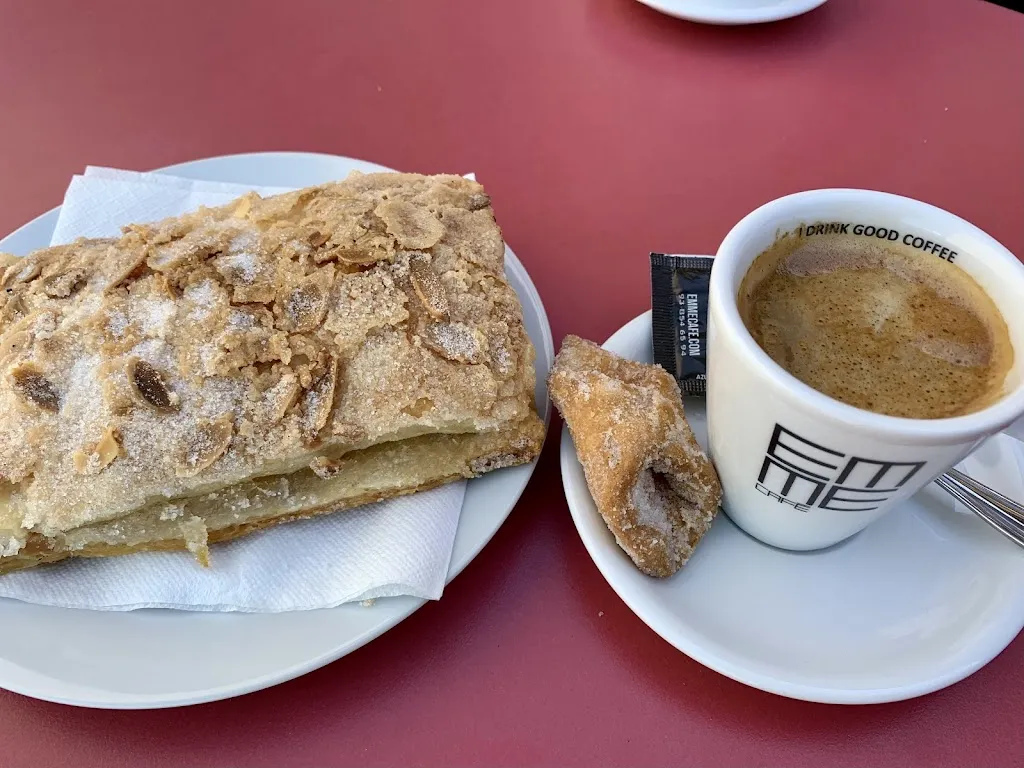 sonia castillo juanhuix_Panadería Amada - Panaderia - Cafetería_Puente de Montañana_review