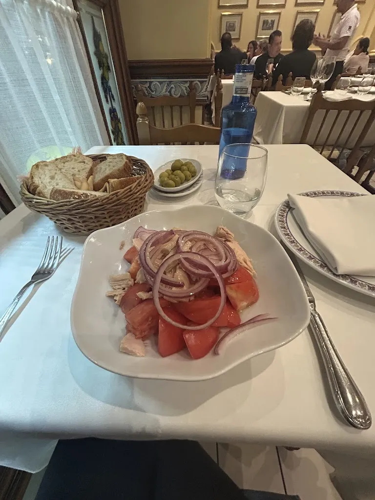 Andey Tabares_Taberna Los 4 Robles_Robres_review