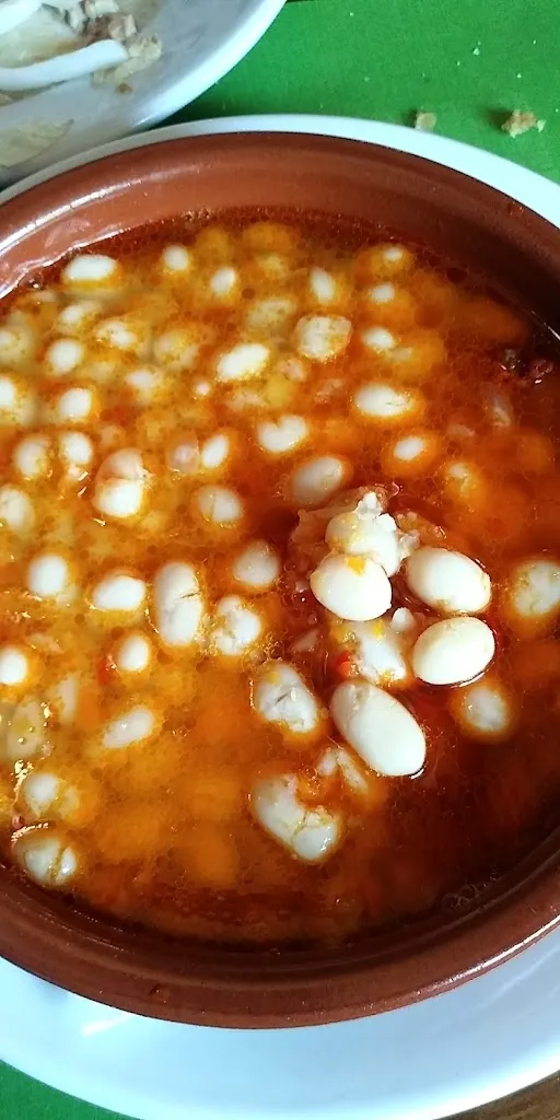 Antony Powell_Hosteleria Santa Cruz_Santa Cilia_review