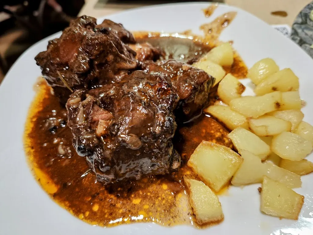 SIERRA HOUSE BAR_Seira_slider_image_2