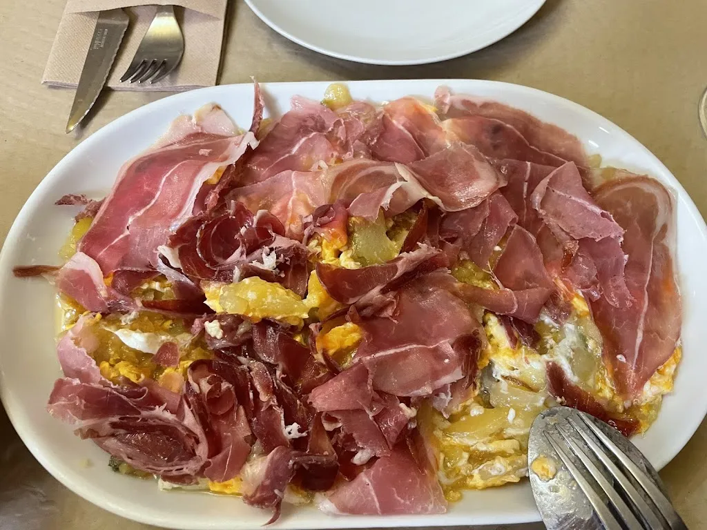 SIERRA HOUSE BAR_Seira_slider_image_3