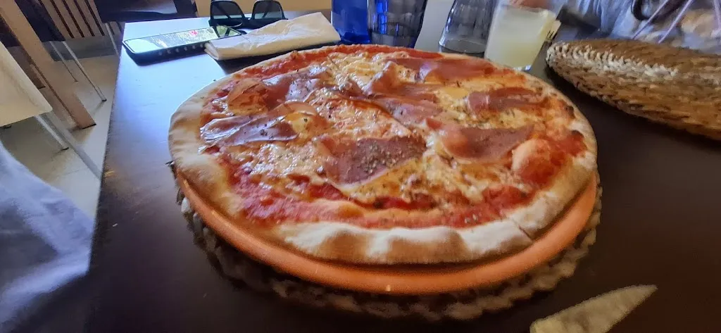 Maria Jose Valero Gallén_Pizzeria El Arrigo_Sallent de Gállego_review