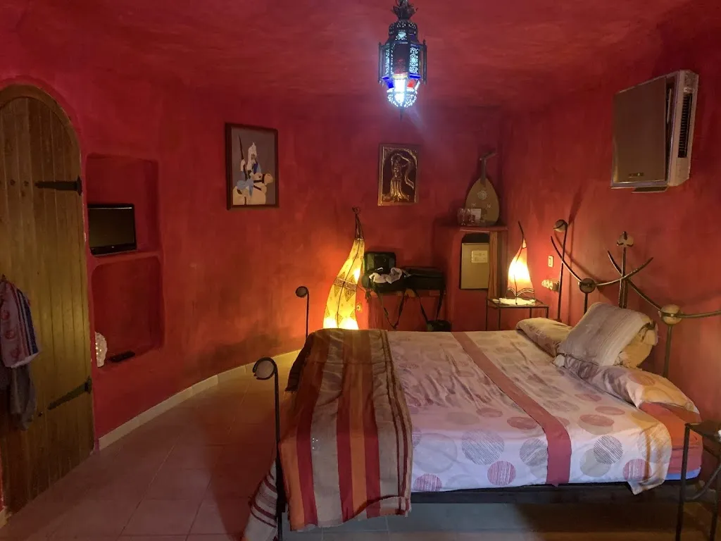 Hotel Cueva Tardienta Monegros_Tardienta_slider_image_2