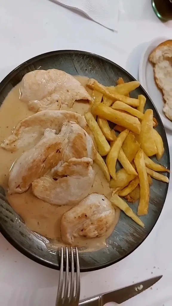 Mesón Óvalo_Provincia de Teruel_slider_image_2