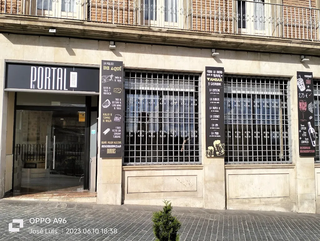 Portal de Guadalaviar restaurant in Provincia de Teruel