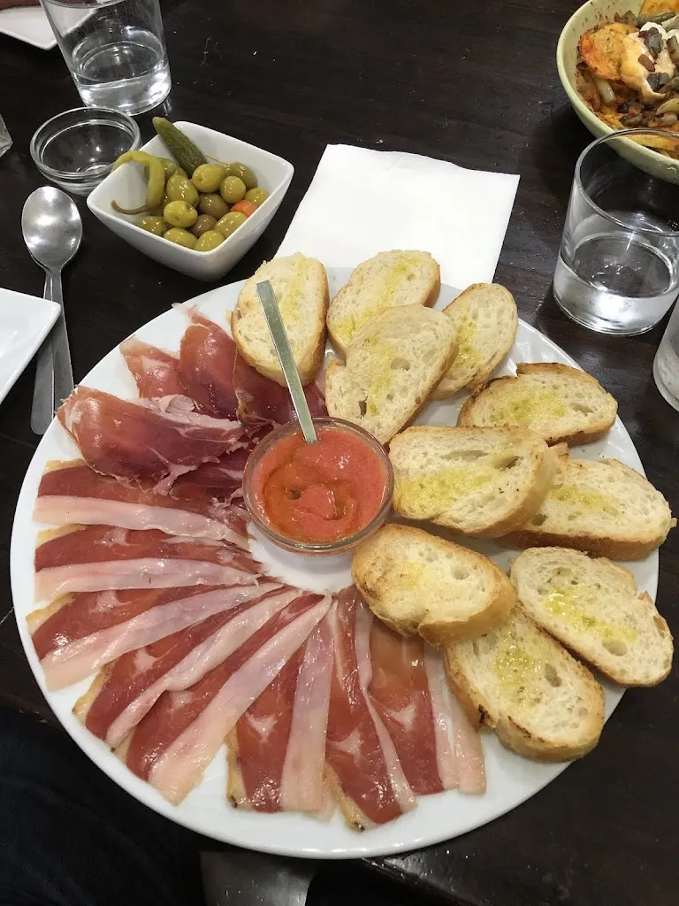 Seb LEE_Bar Torreón_Provincia de Teruel_review