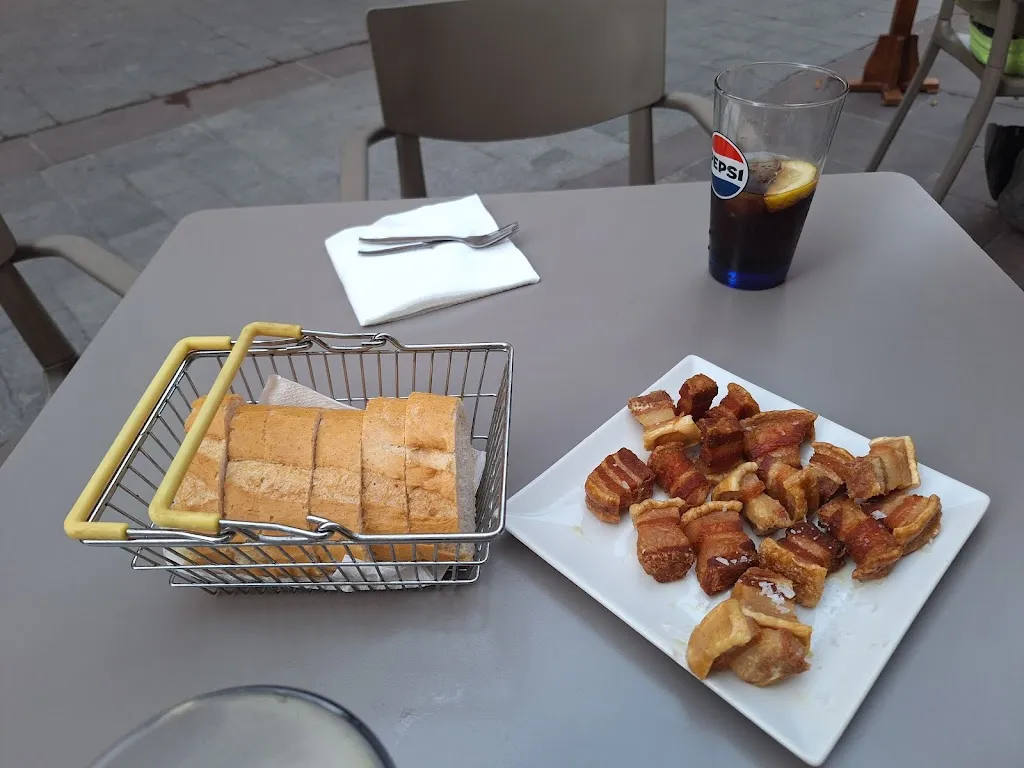 Rosa_Las Mañicas_Provincia de Teruel_review