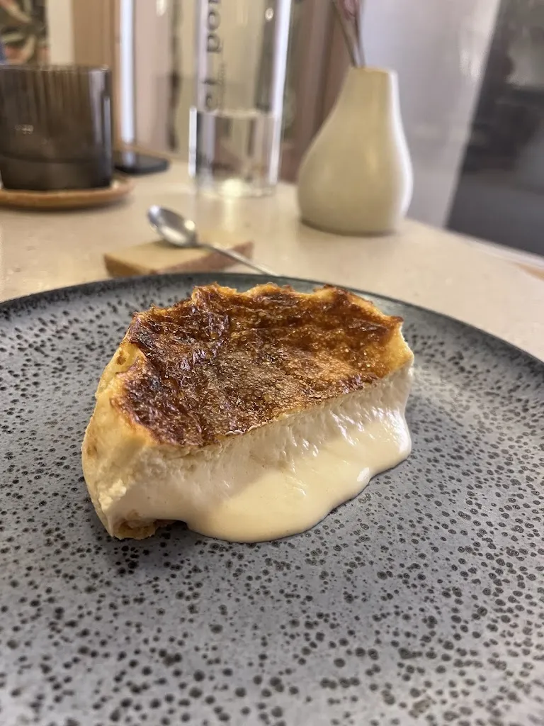 J M_El Portal Albarracín_Provincia de Teruel_review