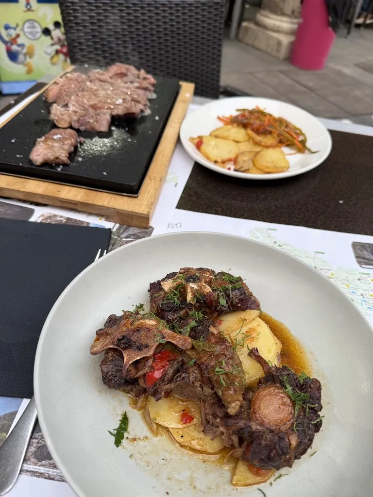 Julie Kinder_Restaurante Torico Gourmet _Provincia de Teruel_review