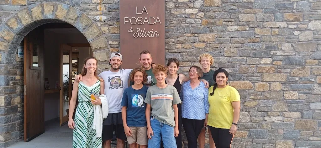 Jurgen Van Geel_La POSADA de SILVAN_Tella-Sin_review