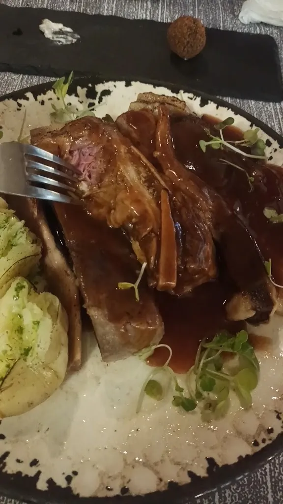 Restaurante A Chaminera_Sabiñánigo_slider_image_2