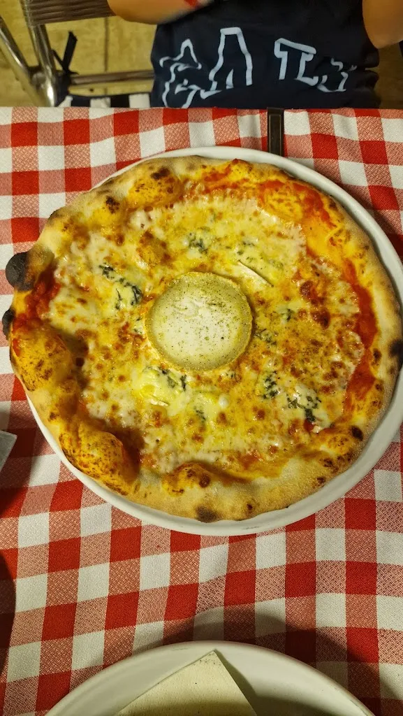 ivan martinez_Pizzería Italian´s_Sabiñánigo_review