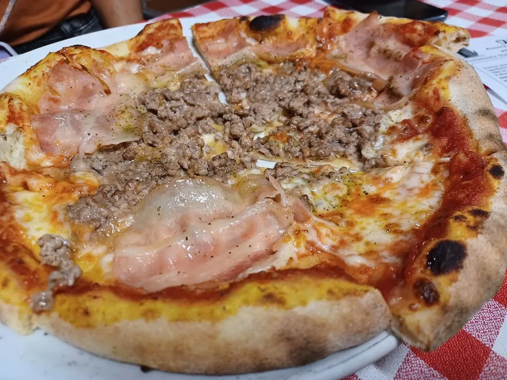 Miguel Martínez_Pizzería Italian´s_Sabiñánigo_review
