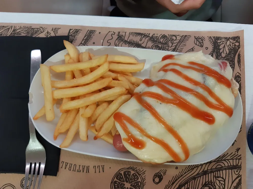 Jose A.Q.J_La Corona_Sabiñánigo_review