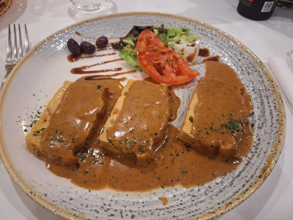 Pradas Restaurante_Sabiñánigo_slider_image_2