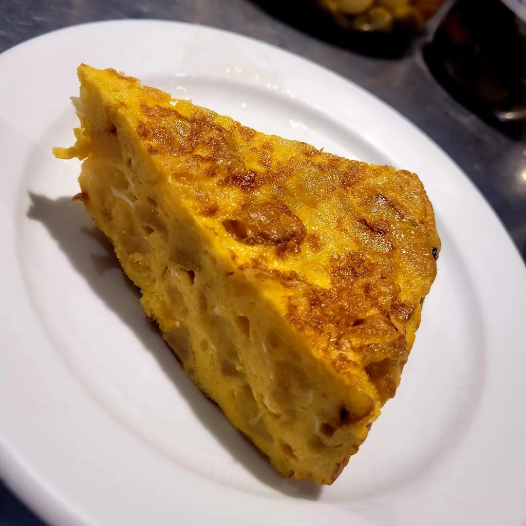 Fran Marman_Bar Pirineos_Sabiñánigo_recensione