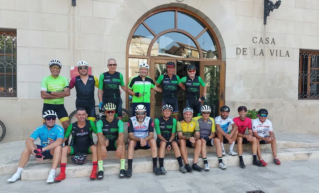 Francisco Revuelta_Bar La Plaza_Tamarite de Litera_review