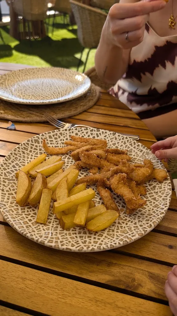 Tippers Pritchard_Brutal Food&cocktail'S_Benijofar_review