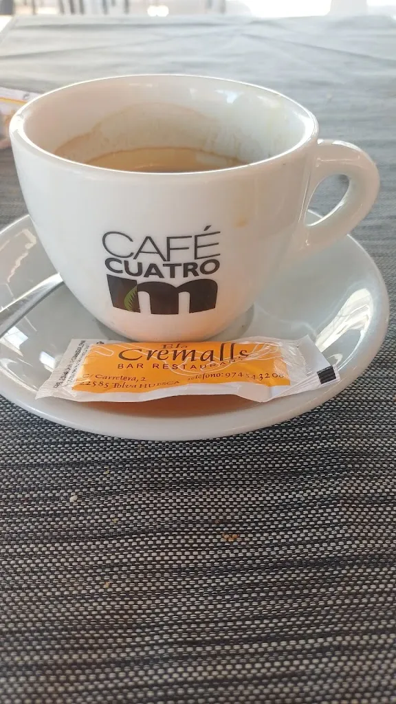 collectif citoyens citoyennes PAU_Restaurante Cremalls_Tolva_recensione